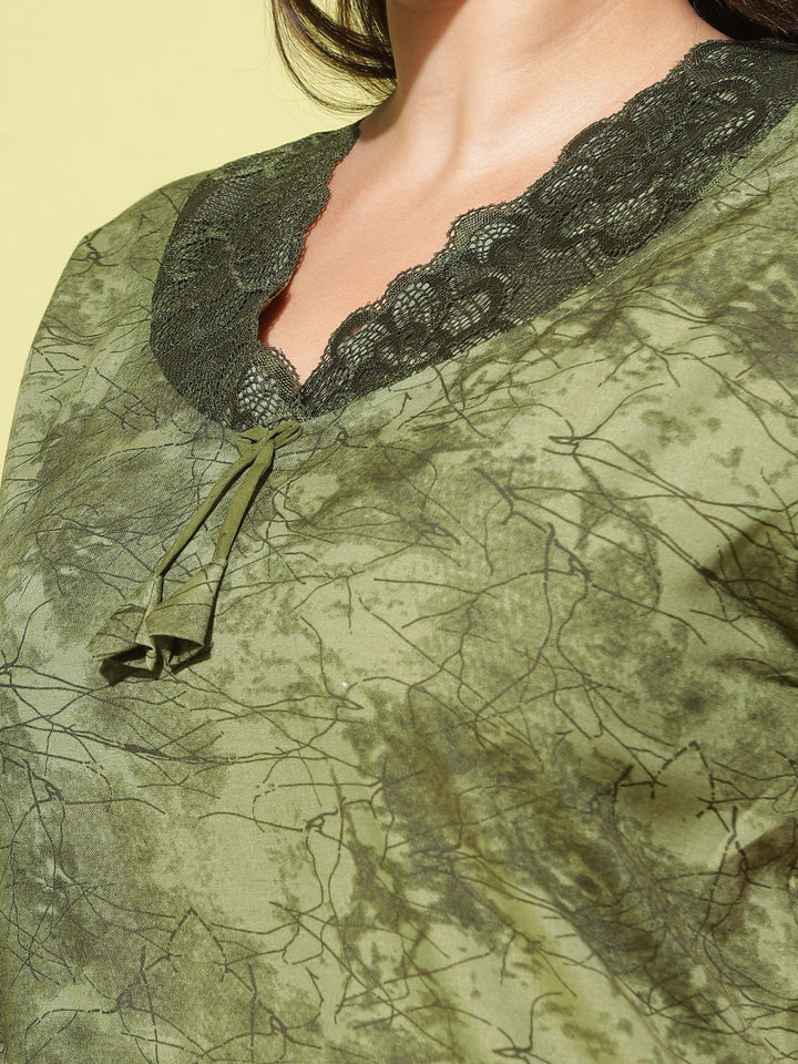 Nightify Geometric Print with Designer Neck Green Nighty/Night Gown