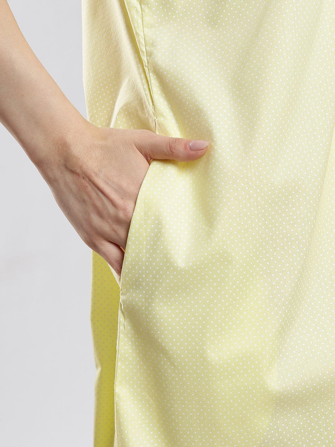 Saheli Pure Cotton Sleeveless Pleated Nighty for Women Polka Yellow