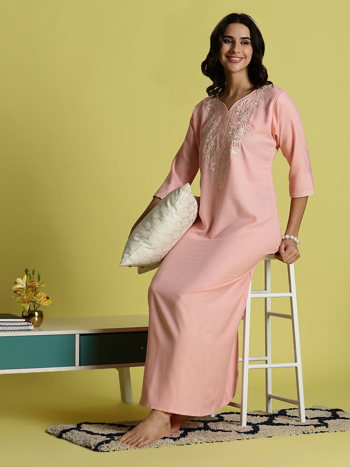 Sadabahar Peach Pink Alpine Embroidered Nighty for Women with Side Pocket