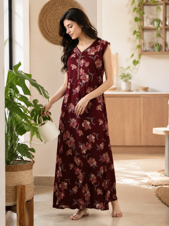 Saheli Red Floral Nighty for Women with Side Pocket and Zip
