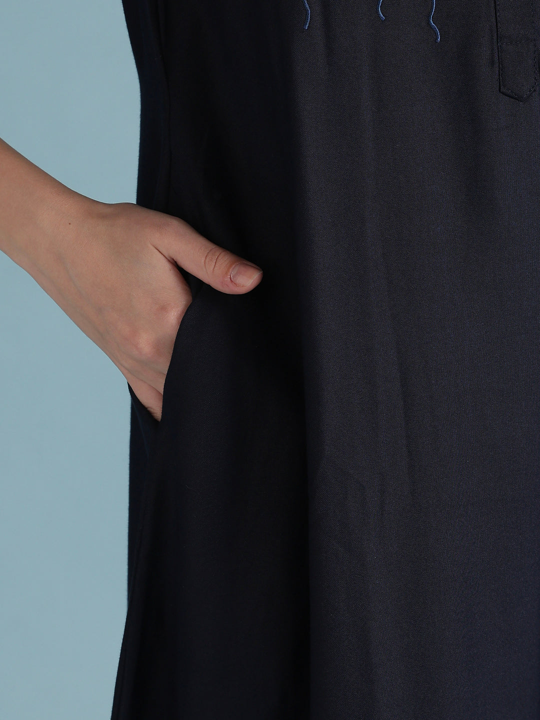 Relaxed Fit Alpine Nighty with Embroidered Sleeves