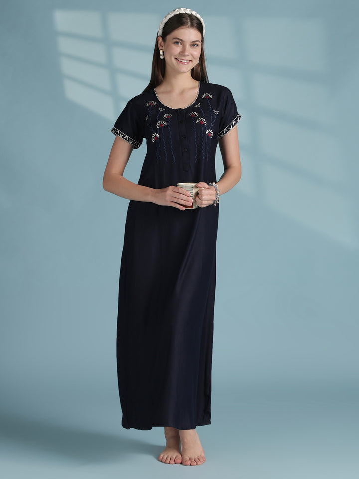 Relaxed Fit Alpine Nighty with Embroidered Sleeves
