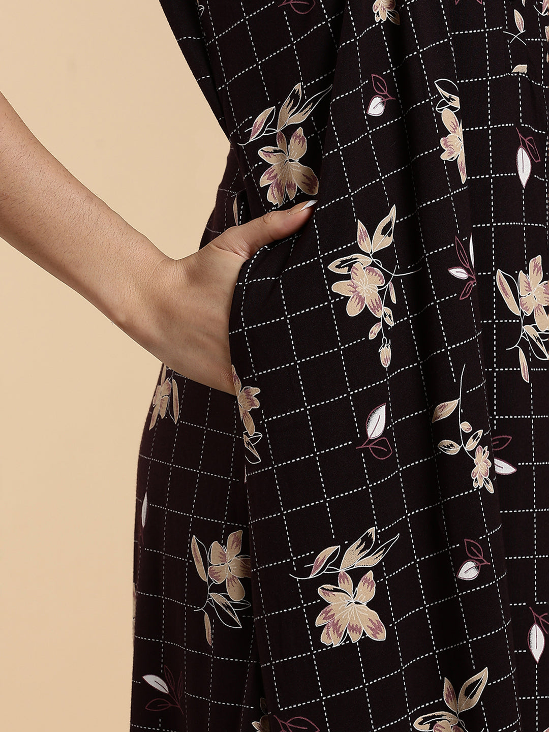 Hosiery Cotton Floral Checkered Designer Nighty for Women in Brown