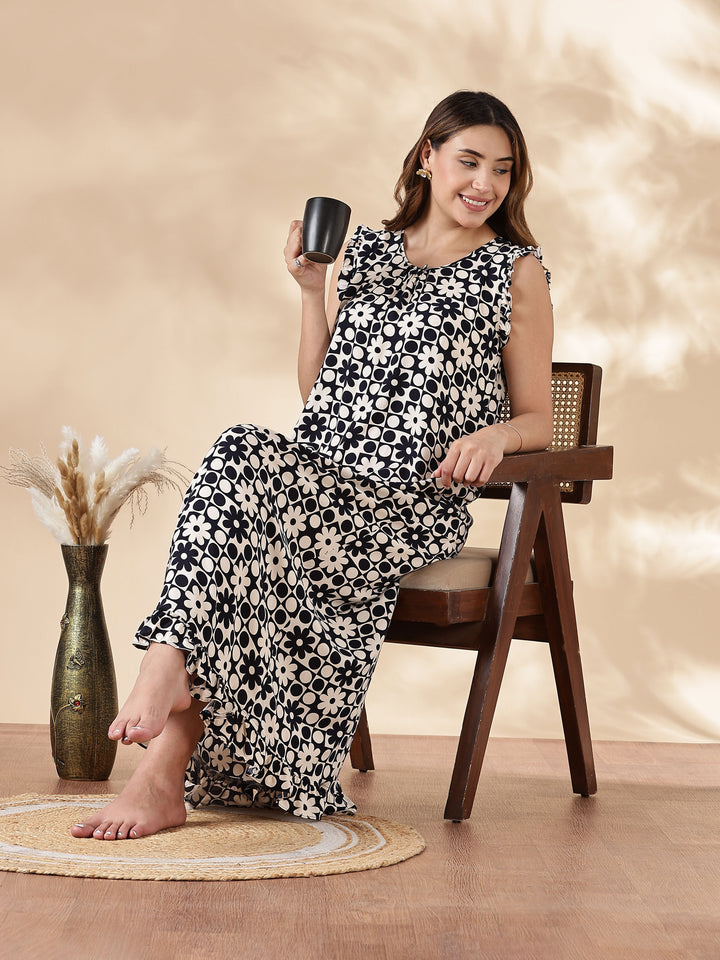 Black and White Rayon Sleeveless Nightdress