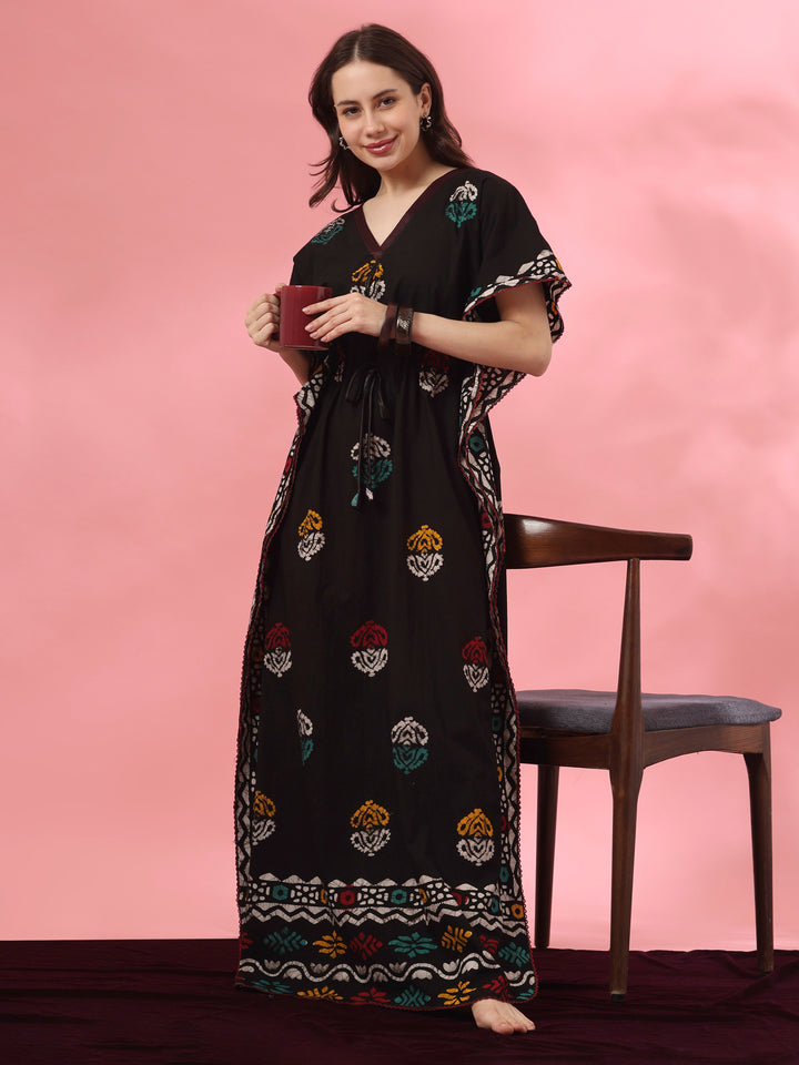 Black Motif Pure Cotton Kaftan with V Neck and Batwing Sleeves