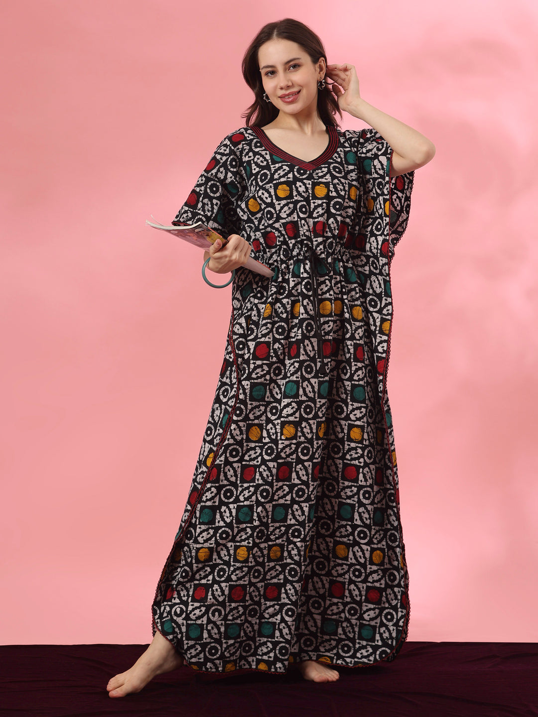 Batwing Sleeve Cotton Kaftan with Handcrafted Batik Design in Batik Round