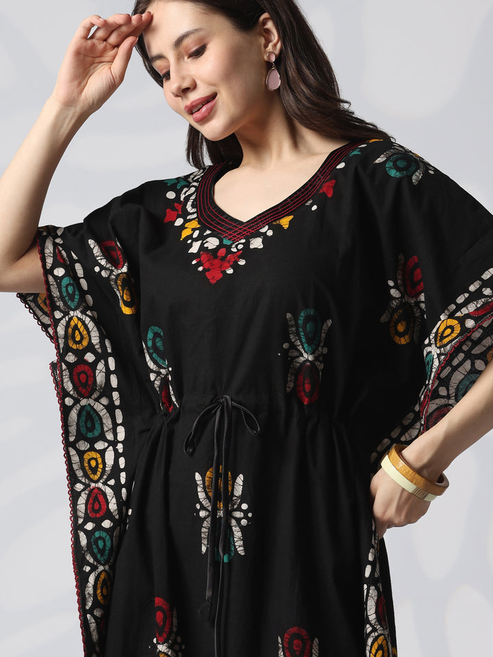 Curved V Neck Cotton Kaftan with Hand Block Batik Print in Black Paisley