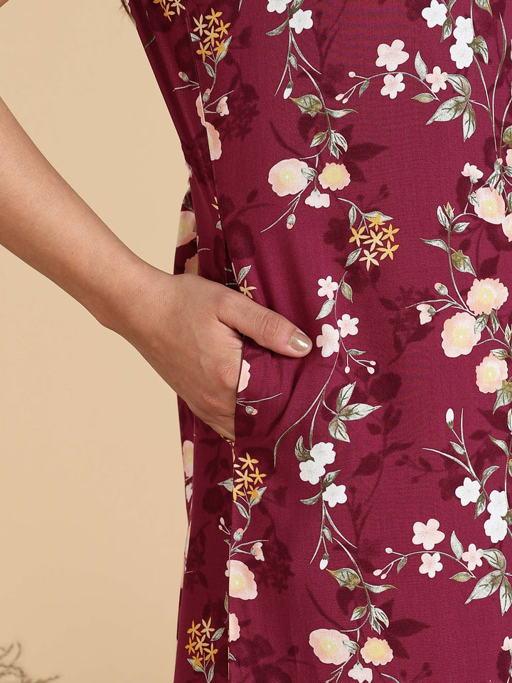 Magenta Rayon Sleeveless Nighty for Women