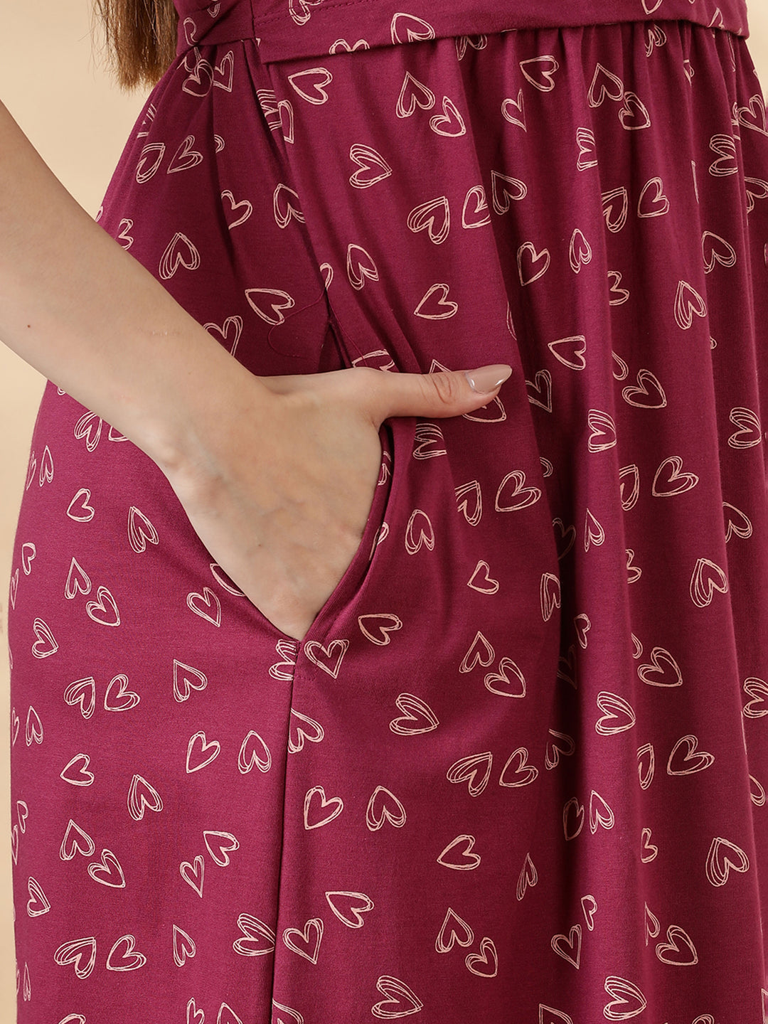 Berry wine feeding friendly maternity wear for women