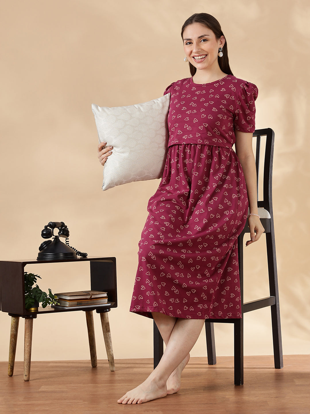 Berry wine feeding friendly maternity wear for women