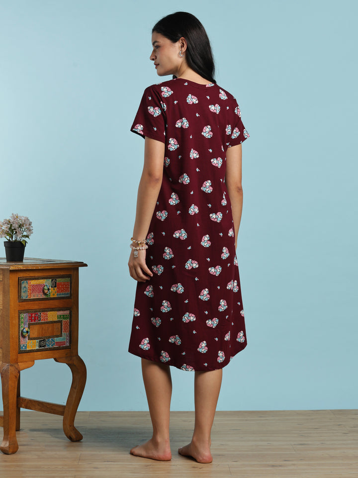 Maroon heart printed short nighty for women online