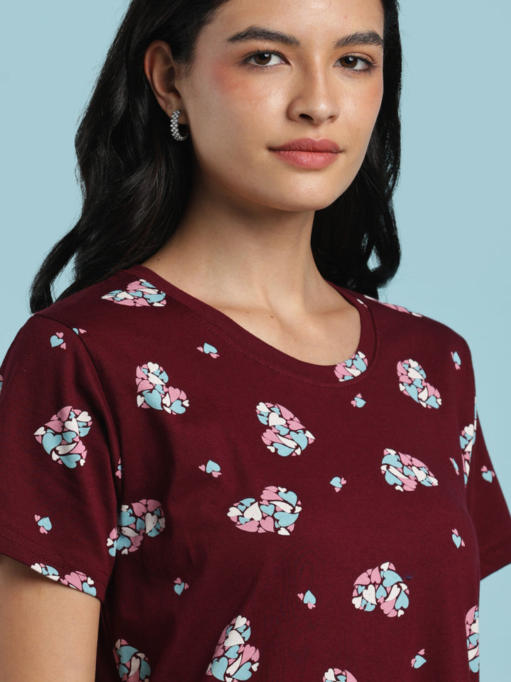 Maroon heart printed short nighty for women online
