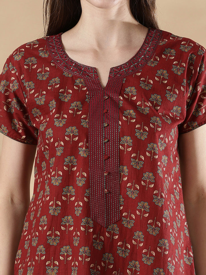 Wine red ethnic print cozy pure cotton nighty for women